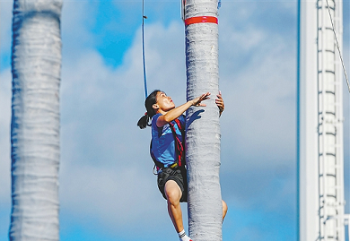 Hainan coconut climbing team starts training