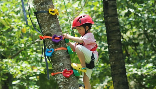 Experience traditional games of ethnic minorities in Sanya